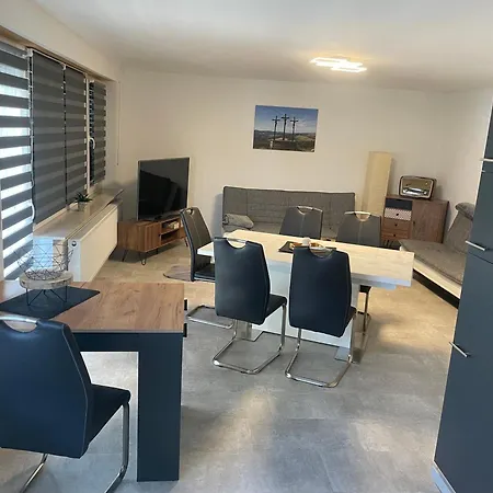 Ferienwohnung An Der Linde Бишофсхайм-ан-дер-Рён Экстерьер фото